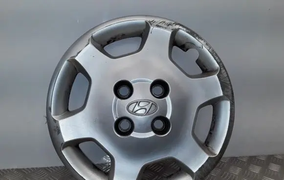 Hyundai Matrix R15 wheel hub/cap/trim 5296017100