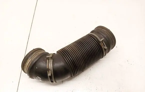 Skoda Octavia Mk2 (1Z) Air intake hose/pipe 1k0129684b