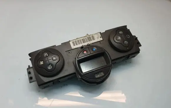 Renault Megane II Climate control unit