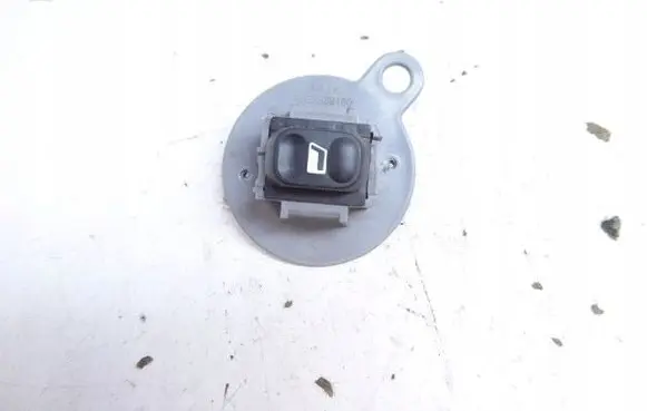Citroen Xsara Picasso Quarter vent window switch 9638569180
