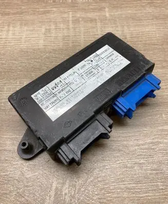Renault Laguna I Comfort/convenience module 7700421261 73847257C