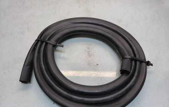 Lexus GS 250 350 300H 450H Rubber seal front door (on door)