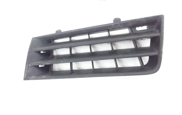 Renault Megane II Front bumper upper radiator grill 8200114157 G8200114157