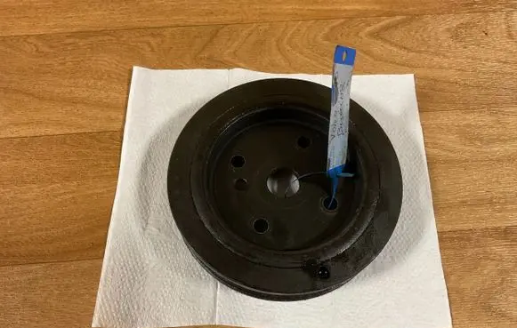 Volvo V70 Crankshaft pulley 