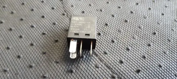 Ford Focus C-MAX Other relay 5M5T14B192AA 5M5T-14B192-AA