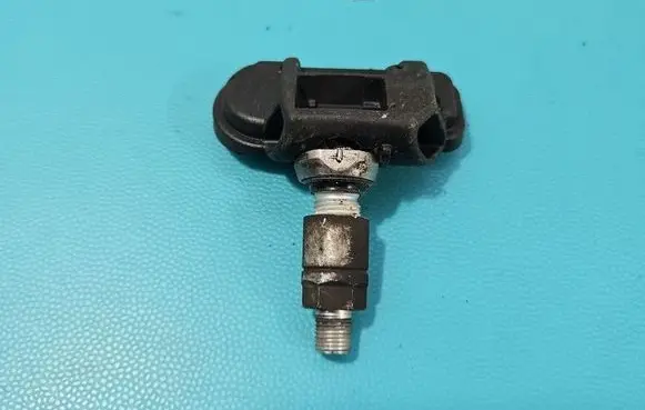 Opel Astra J Tire pressure sensor 2546A IMPRK1510756
