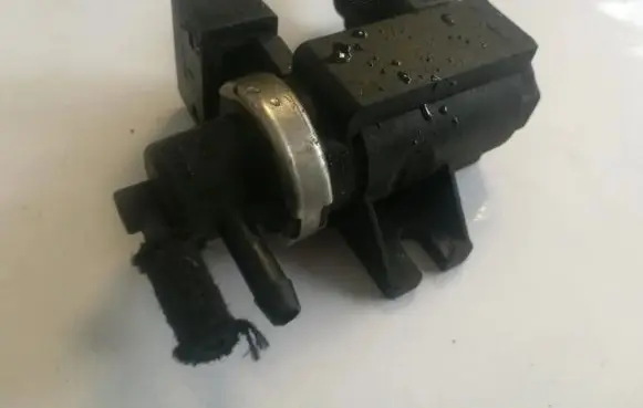 Audi A4 S4 B6 8E 8H Turbo solenoid valve 8E0906628A 72290330