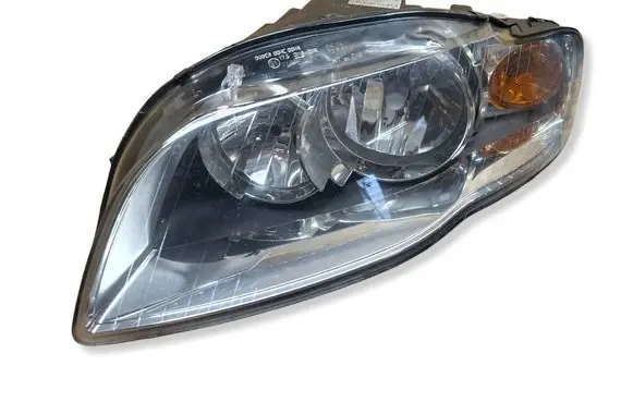 Audi A4 S4 B7 8E 8H Headlight/headlamp 8E0941003AJ 0301219201