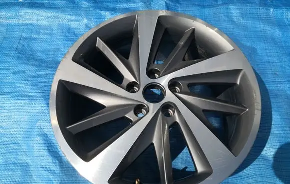 Seat Leon (5F) R18 alloy rim 5F0601025E