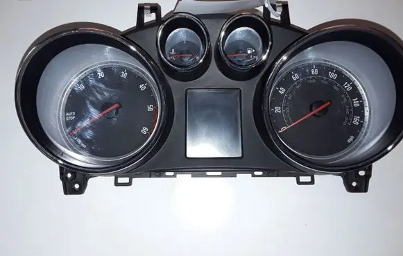Opel Mokka Speedometer (instrument cluster) 95316674