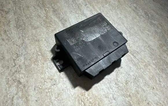 Volkswagen Polo V 6R Parking PDC control unit/module 6R0919475B