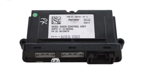 Infiniti M Y51 Door control unit/module 100310100E