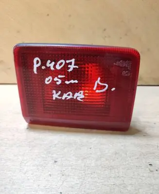 Peugeot 407 Tailgate rear/tail lights 25610204