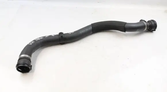 BMW 5 G30 G31 Engine coolant pipe/hose 8602871 17128602871