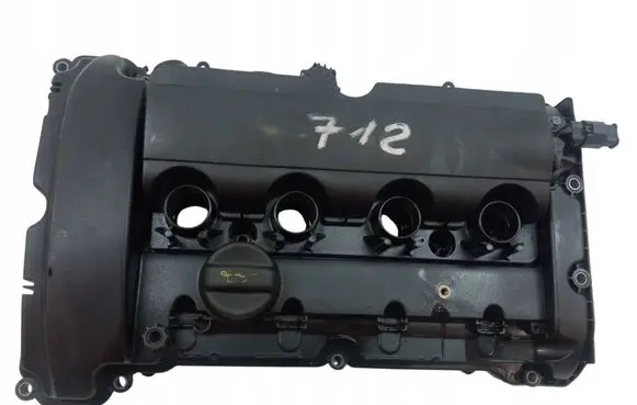 Peugeot 5008 Rocker cam cover 