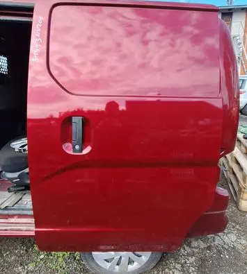 Nissan NV200 Side sliding door 