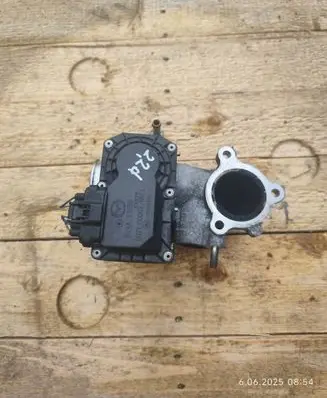 Mazda 3 II Throttle body valve R2AA136B0 007100053 9N12