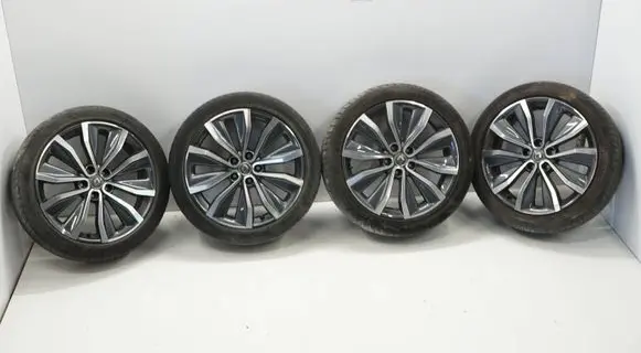 Renault Kadjar R19 alloy rim OM403009098R