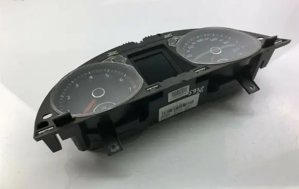 Volkswagen PASSAT B6 Speedometer (instrument cluster) 3C0920871Q S938