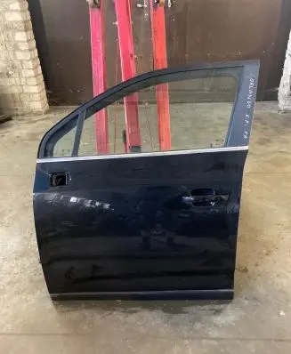 Chevrolet Orlando Front door