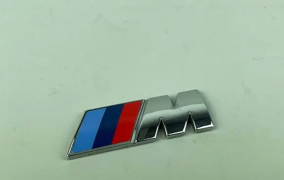 BMW 4 F32 F33 Fender model badge letters 8058881 8058882