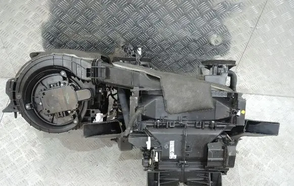 Land Rover Range Rover Sport L494 Interior heater climate box assembly HY3219B555CCL494