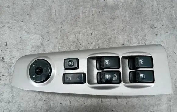 KIA Sportage Quarter vent window switch 483493-1110