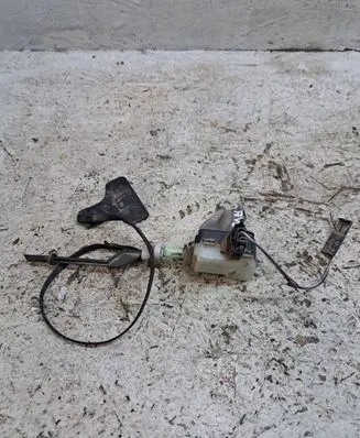 Toyota Avensis T250 Fuel tank cap lock motor 7703005010