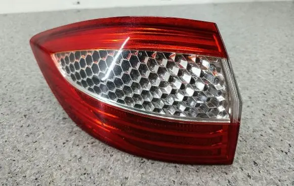 Ford Mondeo MK IV Rear/tail lights 7S7113405B