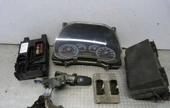 Fiat Grande Punto Other control units/modules 51793074 51803117 503001103800