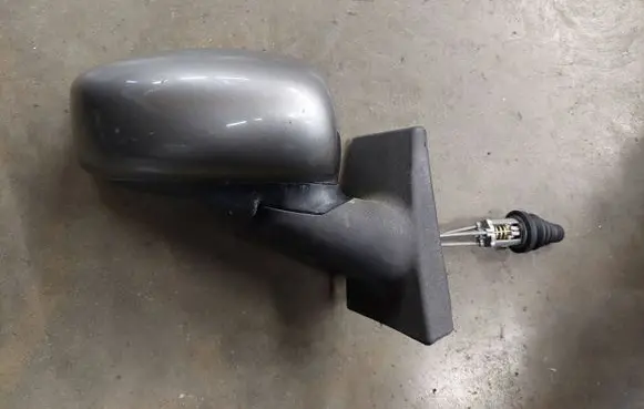 Manual wing mirror