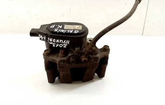 Hyundai i40 Rear brake caliper