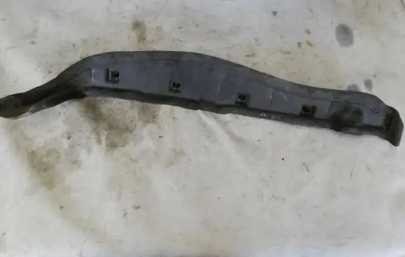 BMW 3 G20 G21 Fender end trim 7433820