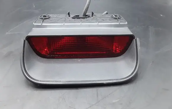 Honda CR-V Third/center stoplight P6939