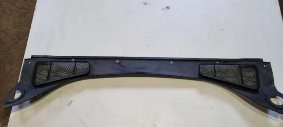 Ford Focus Wiper trim BM51A02216A