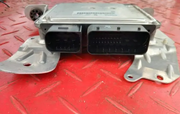 BMW X5 E70 Steering rack control module 6797591