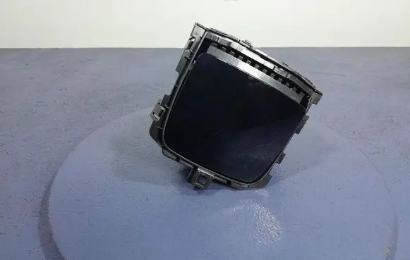 Glove box