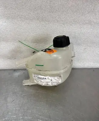 Coolant expansion tank/reservoir