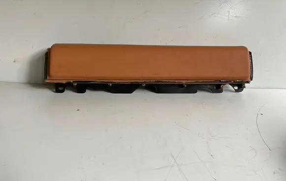 Maserati GranTurismo Front door card panel trim 6058055