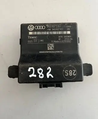 Volkswagen Golf V Gateway control module 1K0907530F
