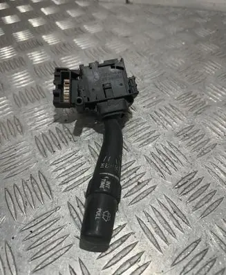 Toyota Avensis T220 Wiper control stalk 173654