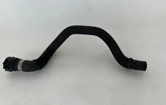 Audi A6 S6 C6 4F Engine coolant pipe/hose 4F0121109J