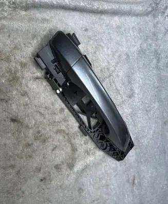 Seat Leon (5F) Rear glass lock/latch X32 5N0839885H