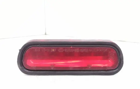 KIA Sorento Third/center stoplight 927003E0