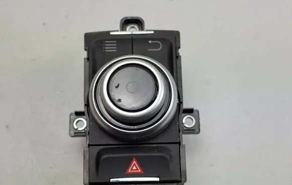 Maserati Levante Head unit multimedia control 670087463 05819093