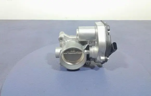Volvo S40 Throttle body valve 