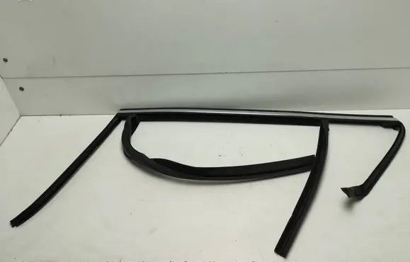 Volvo V60 Other rear door trim element 31253314