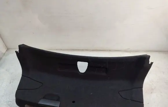 Tailgate trim