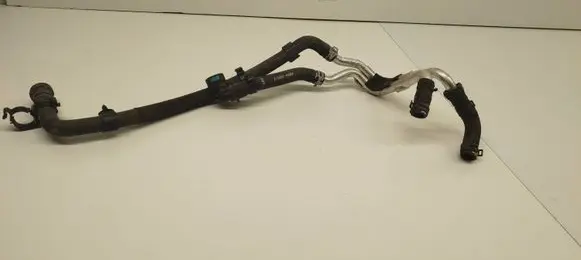 Land Rover Range Rover Sport L494 Engine coolant pipe/hose JPLA8D246AB