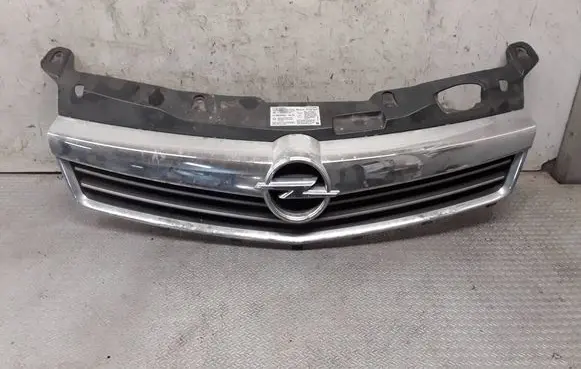 Opel Astra H Front bumper upper radiator grill 13225775 13225796 13225792